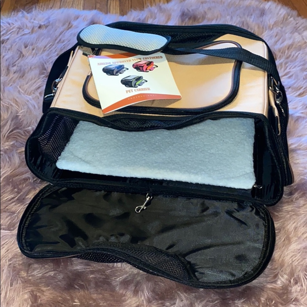 Small dog carrier brand new